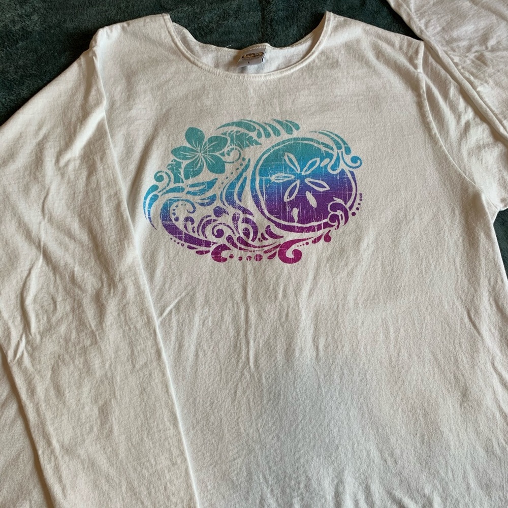 NWOT - DISCONTINUED CRAZYSHIRT HAWAII TOP